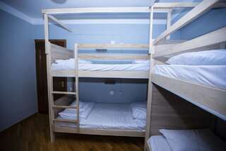 Хостелы Sweet Sleep hostel Ереван Кровать в общем номере для женщин с 4 кроватями-4