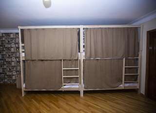 Хостелы Sweet Sleep hostel Ереван Кровать в общем номере для мужчин и женщин с 10 кроватями-8